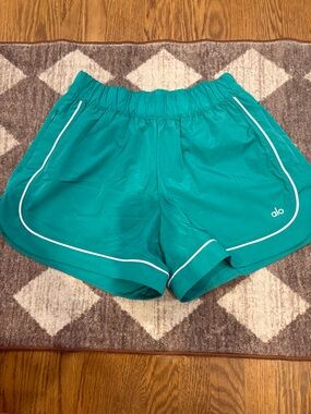 ALO Yoga Teal Athletic Shorts with White Piping